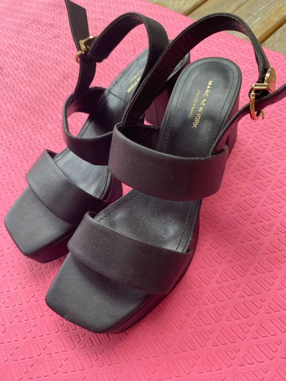 Marc New York Serena block heel sandal size 7 black